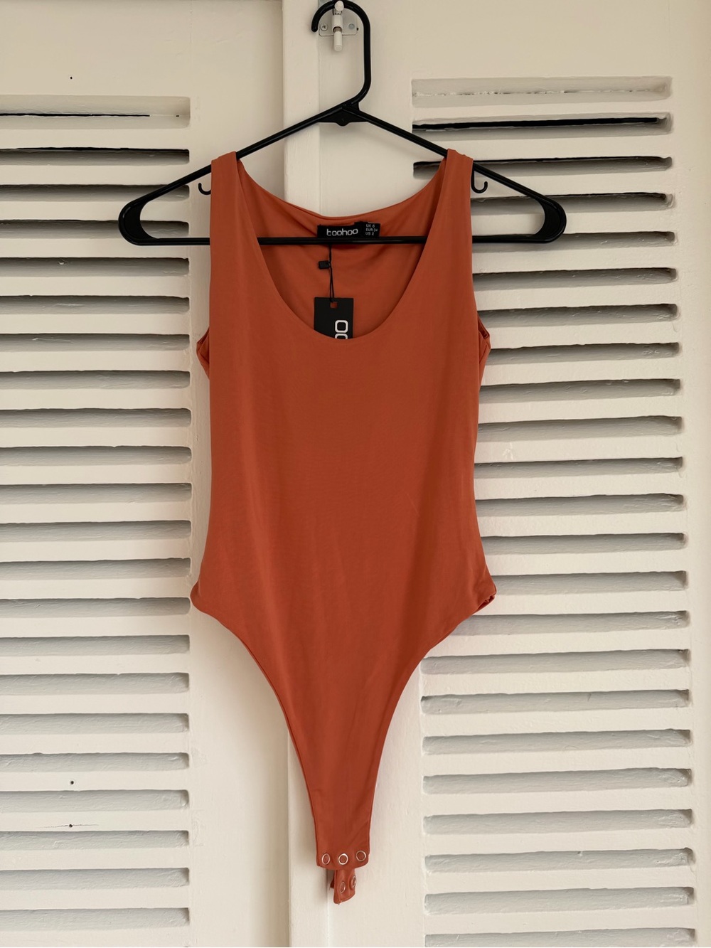 Boohoo Rust Scoop Neck Bodysuit